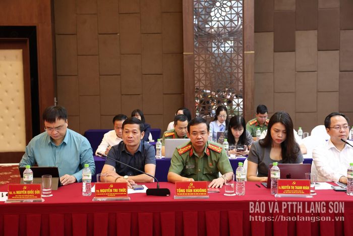 Các đại biểu dự hội thảo