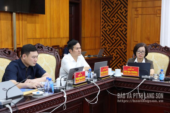 Đại diện một số ban Đảng trung ương dự hội nghị