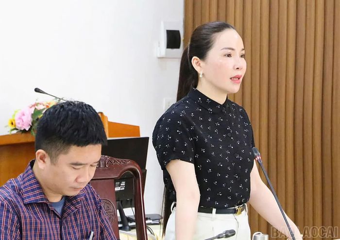 Đồng chí Lò Thị Ánh Nguyệt - Phó Bí thư Thường trực Đảng ủy phường phát biểu.