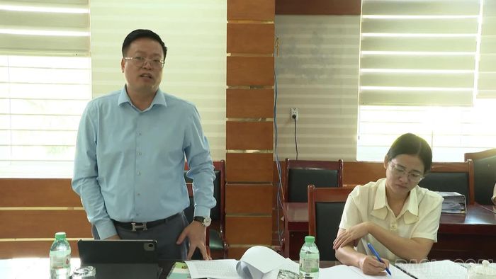 Các đại biểu phát biểu tại buổi làm việc.
