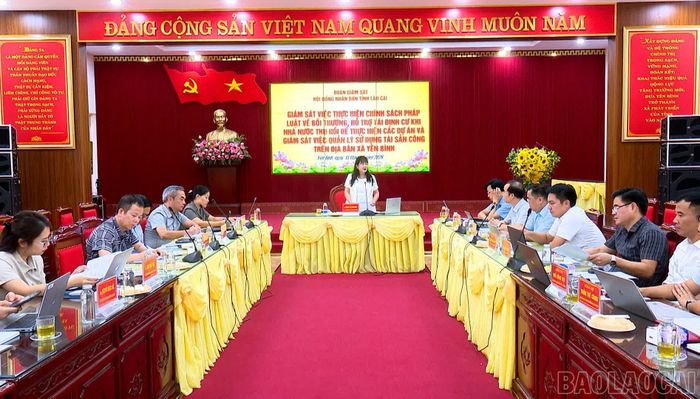 Quang cảnh buổi làm việc.