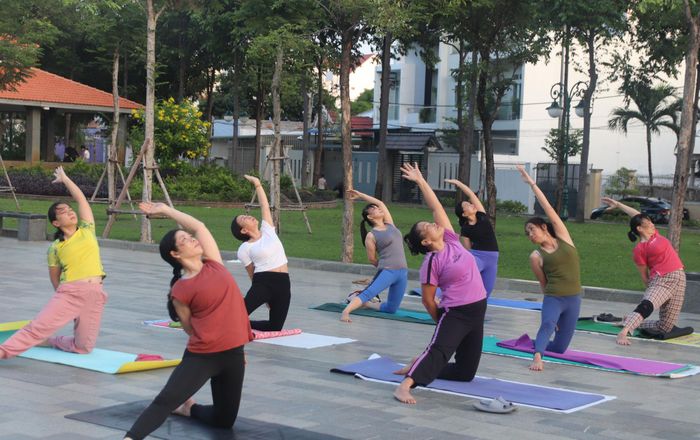 Người dân lựa chọn một môn thể thao phù hợp để tập luyện hằng ngày
