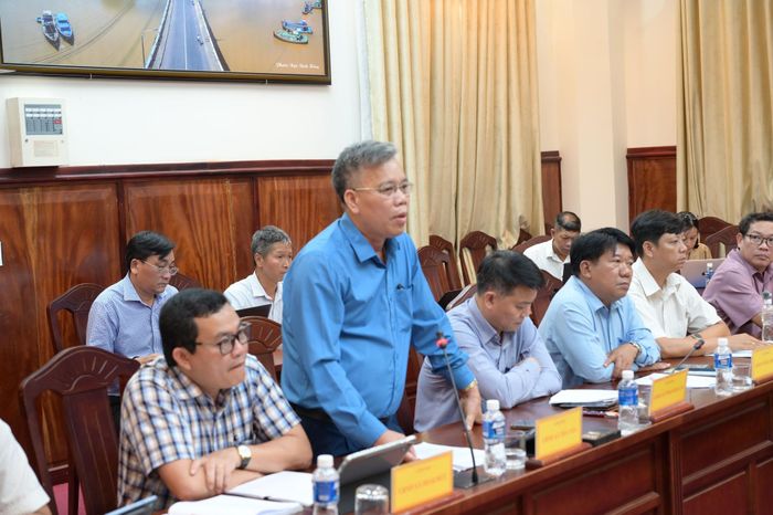 Chủ tịch UBND xã Trà Tân Nguyễn Ngọc Phong phát biểu tại cuộc họp