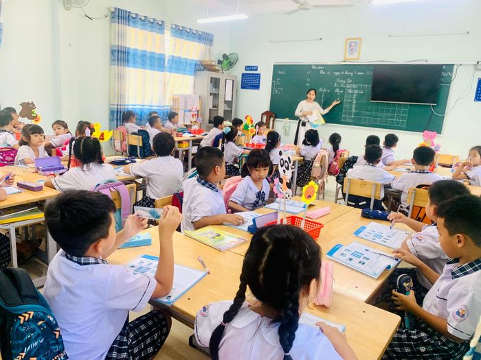Đẩy mạnh dạy học 2 buổi/ngày phù hợp điều kiện thực tế của các trường