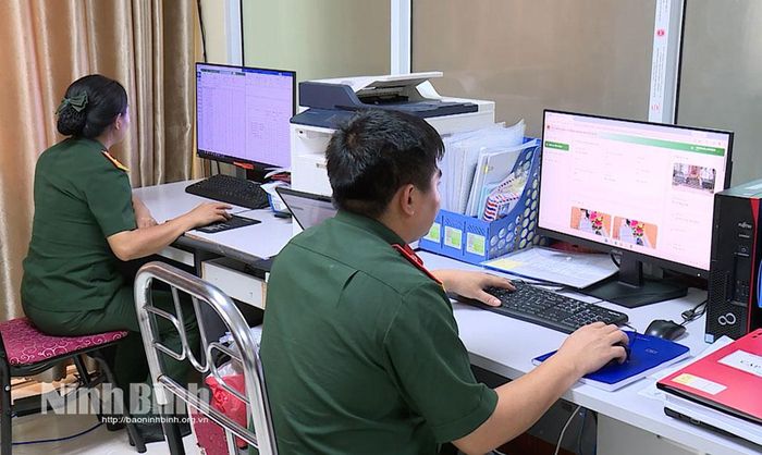 Dữ liệu về từng phần mộ và hài cốt liệt sĩ được lực lượng chức năng của tỉnh rà soát, đối chiếu và cập nhật trên hệ thống số đảm bảo chính xác.