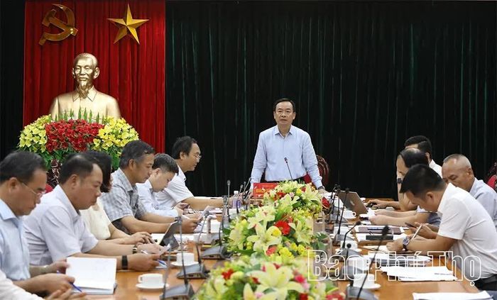 Quang cảnh cuộc họp.