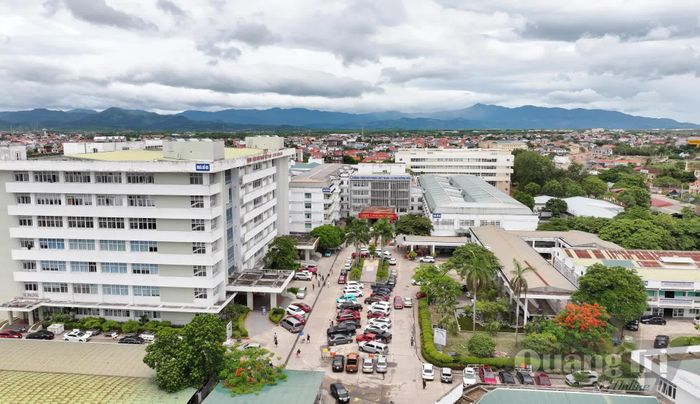 Ba khu nhà chính của Bệnh viện hữu nghị Việt Nam-Cuba Đồng Hới về cơ bản vẫn giữ được dáng vẻ, kết cấu ban đầu - Ảnh: P.S