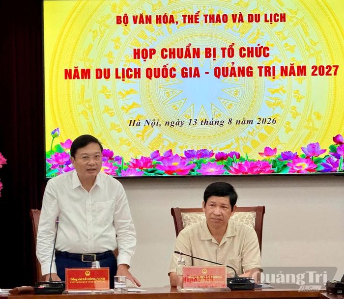Đồng chí Hồ An Phong, Thứ trưởng Bộ Văn hóa, Thể thao và Du lịch và đồng chí Lê Hồng Vinh, Phó Bí thư Tỉnh ủy, Chủ tịch UBND tỉnh Quảng Trị đồng chủ trì buổi làm việc - Ảnh: C.N