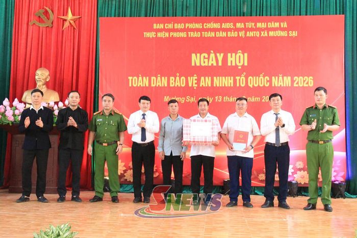 Ra mắt mô hình “Bản Nặm Ét không có ma túy, không có tội phạm và tệ nạn xã hội”.