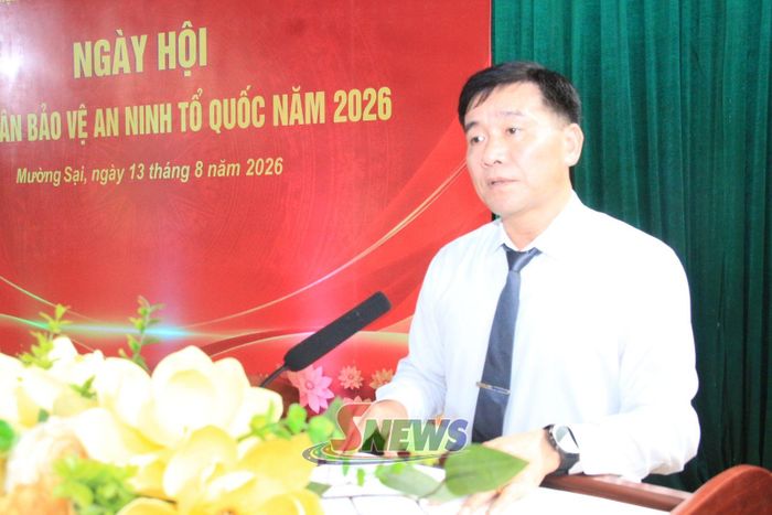 Lãnh đạo UBND xã Mường Sại phát biểu tại ngày hội.