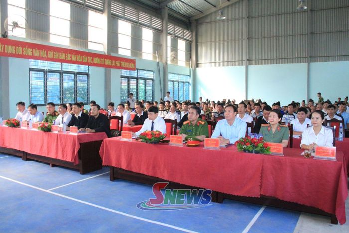 Các đại biểu dự ngày hội.