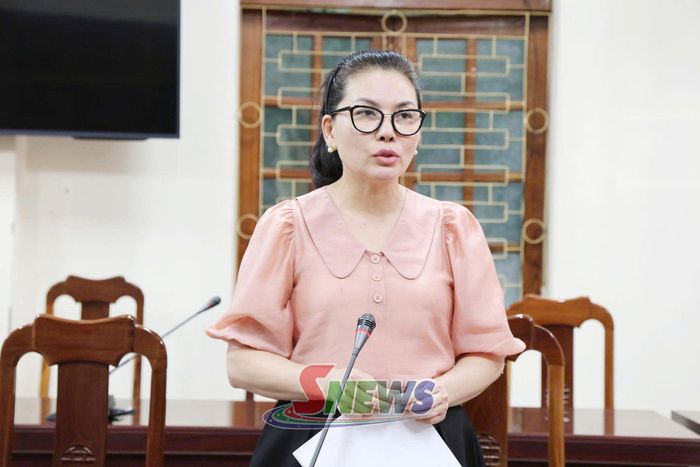 Lãnh đạo xã Mai Sơn báo cáo tiến độ xây dựng dữ liệu cơ sở đất đai trên địa bàn.