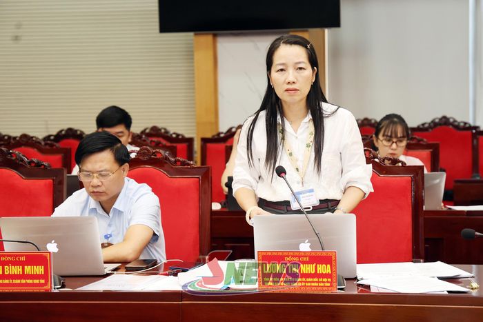 Lãnh đạo Sở Nội vụ phát biểu tại cuộc làm việc.