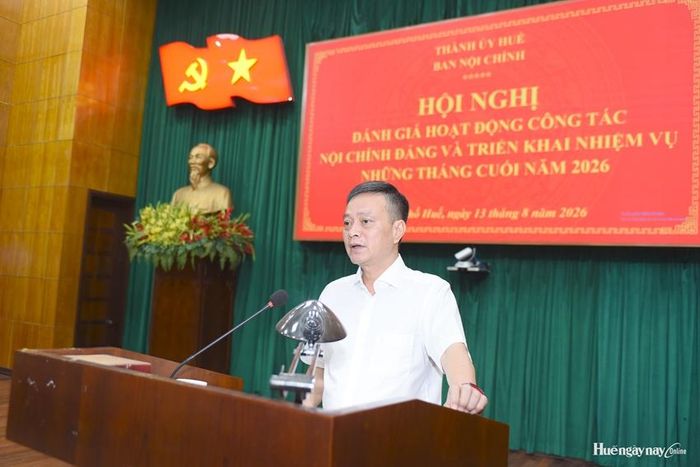 Đồng chí Đoàn Hồng Ngọc phát biểu tại hội nghị.