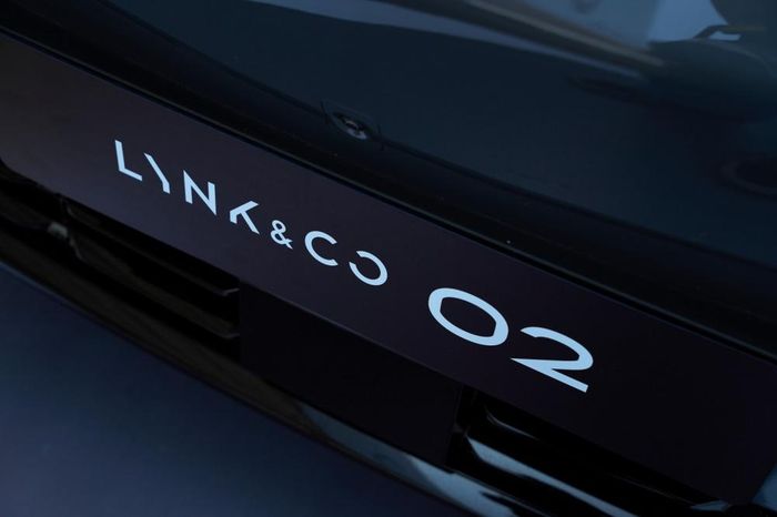 Lynk & Co 02 được trang bị hệ thống hỗ trợ lái cấp độ L2+