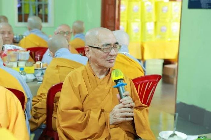 Hòa thượng Thích Toại Châu ban đạo từ
