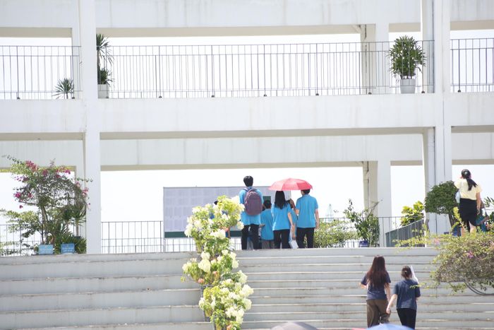 Theo kế hoạch, kỳ thi lại diễn ra tại Trường THPT chuyên Tuyên Quang với 15 phòng thi. Thí sinh sử dụng lại số báo danh và dữ liệu phòng thi của kỳ thi lần 1.