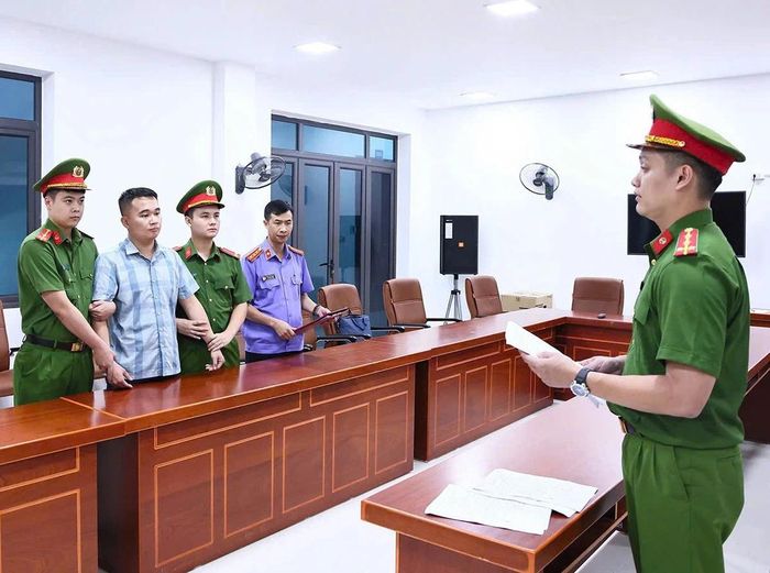 Cơ quan chức năng công bố quyết định tố tụng đối với Nguyễn Hà Duy.