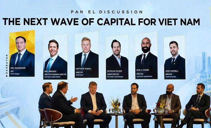 Các chuyên gia Savills thảo luận về xu hướng dòng vốn và thị trường bất động sản châu Á - Thái Bình Dương tại Hà Nội