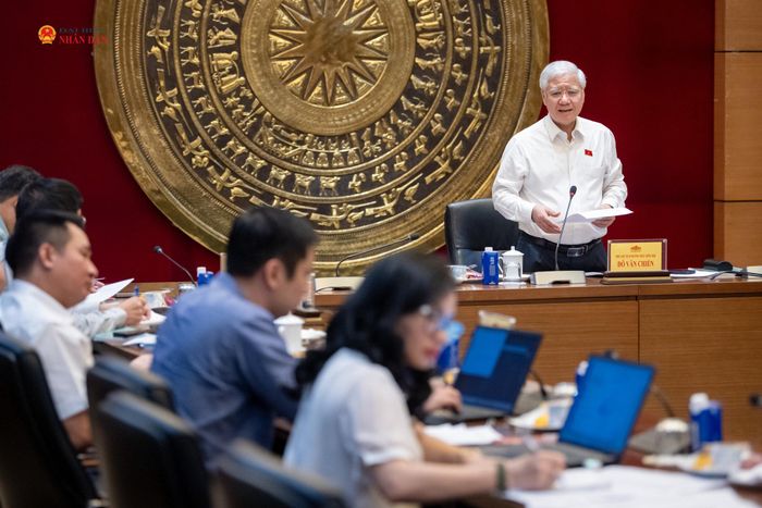 Phó Chủ tịch Thường trực Quốc hội Đỗ Văn Chiến - Trưởng ban Chỉ đạo về phát triển khoa học, công nghệ, đổi mới sáng tạo và chuyển đổi số phát biểu