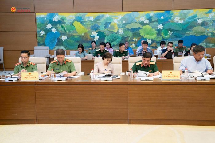 Các đại biểu dự phiên họp