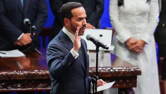 Ông Abelardo de la Espriella tuyên thệ nhậm chức Tổng thống Colombia, nhiệm kỳ 2026-2030. Ảnh: Xinhua