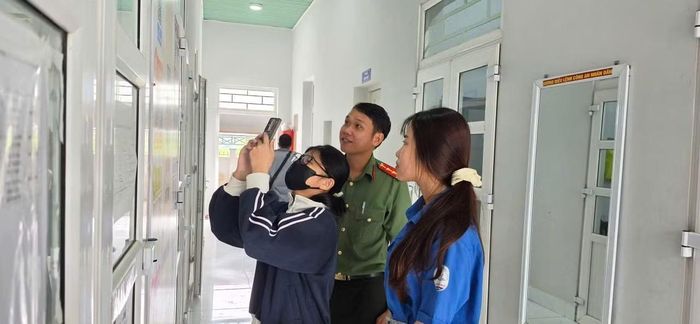 Niềm vui của Công an xã Hàm Kiệm khi mô hình được người dân đón nhận.