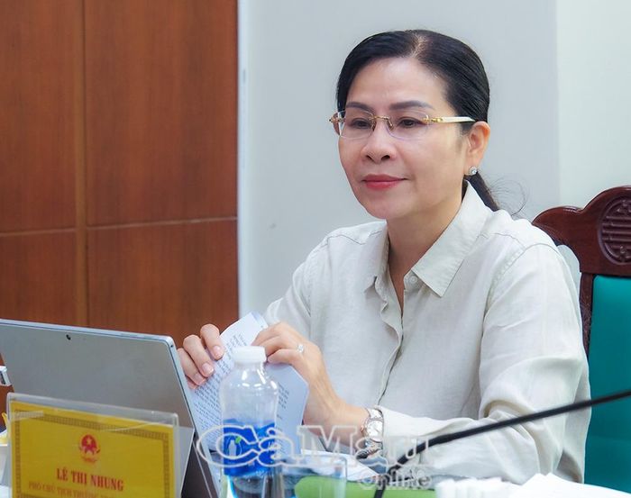 Đồng chí Lê Thị Nhung, Uỷ viên Ban Thường vụ Tỉnh uỷ, Phó Chủ tịch Thường trực HĐND tỉnh, dự và phát biểu chỉ đạo tại hội nghị.