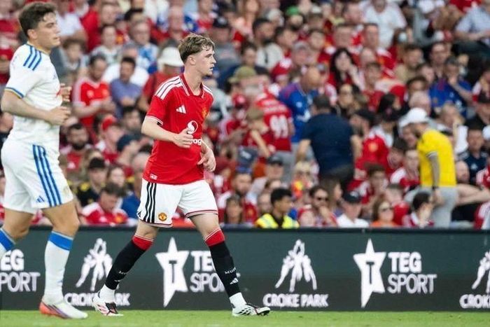 Việc Fletcher được Carrick trực tiếp nhắc tên càng đáng chú ý bởi Manchester United đang sở hữu một đội hình có nhiều ngôi sao giàu kinh nghiệm.