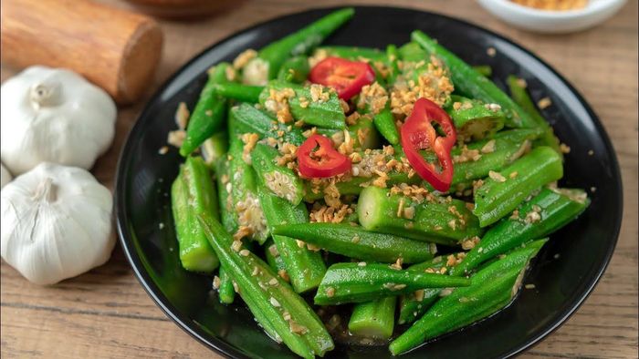 Đậu bắp giàu chất xơ, góp phần hỗ trợ tiêu hóa và tạo cảm giác no hơn