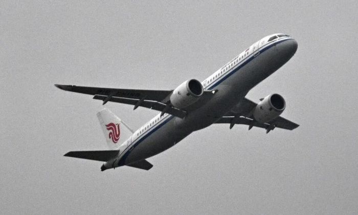 Chiếc C919 do Trung Quốc tự chế tạo - Ảnh: AFP