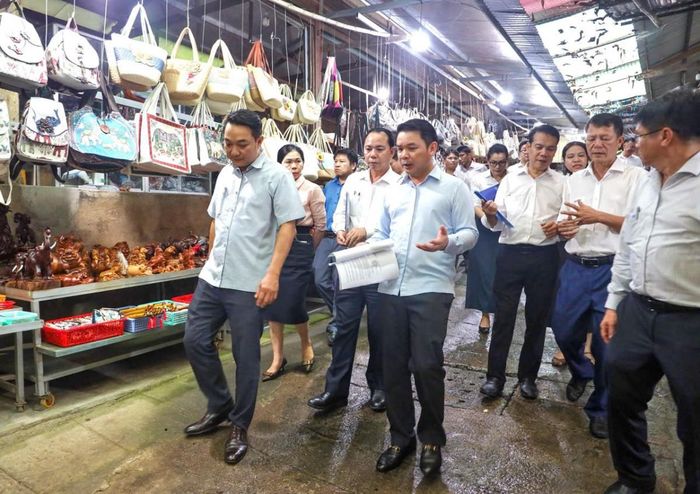  Đoàn công tác kiểm tra tại Khu du lịch cầu treo, xã Buôn Đôn. 