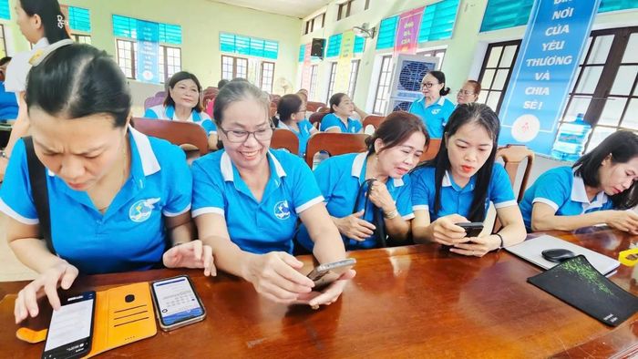 Nâng cao năng lực số cho phụ nữ là một nội dung quan trọng trong tiến trình chuyển đổi số.