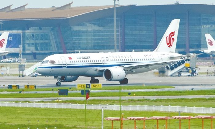 C919 là mẫu máy bay chở khách thân hẹp, một lối đi, có sức chứa tối đa 174 hành khách, được thiết kế để cạnh tranh trong cùng phân khúc với Boeing 737 Max và Airbus A320neo. (Ảnh: VCG)