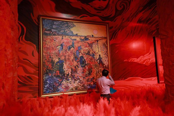 165 kiệt tác của Vincent Van Gogh được tái hiện bằng công nghệ 3D Mapping, VR-AR và Lidar, đưa người xem bước vào thế giới hội họa của danh họa.