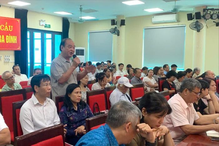 Đại biểu nhân dân phát biểu tại phiên giải trình. Ảnh: PV