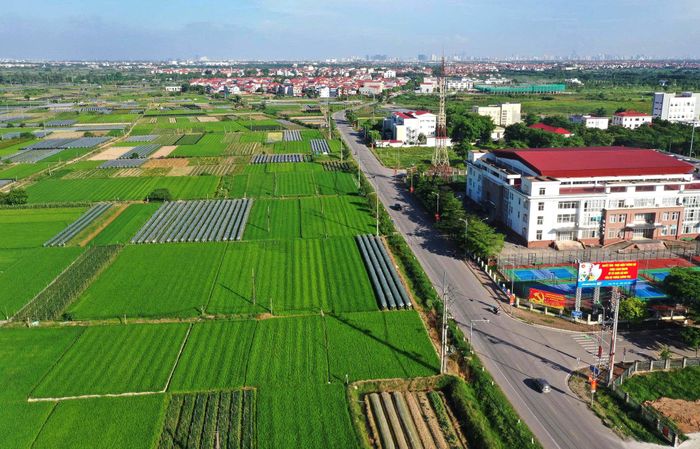 Việc quản lý và khai thác hiệu quả nguồn lực đất đai sẽ là động lực quan trọng thúc đẩy tăng trưởng cho thành phố Hà Nội. Ảnh: Phạm Hùng