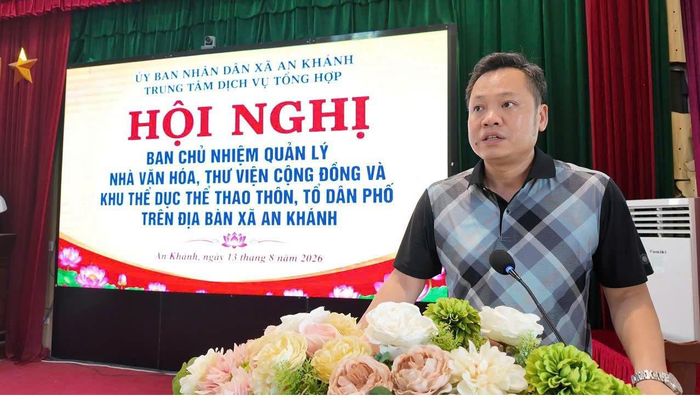 Giám đốc Trung tâm Dịch vụ tổng hợp xã An Khánh Nguyễn Thuận Thịnh phát biểu tại hội nghị. Ảnh: AK