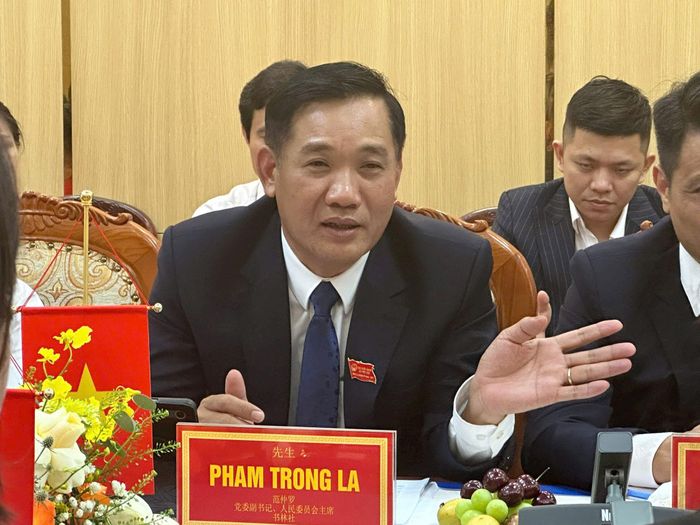 Chủ tịch UBND xã Thư Lâm Phạm Trọng La kỳ vọng trong thời gian tới sẽ có thêm nhiều hoạt động giao lưu, trao đổi đoàn, chia sẻ kinh nghiệm và giới thiệu tiềm năng của mỗi địa phương. Ảnh: Thành Luân