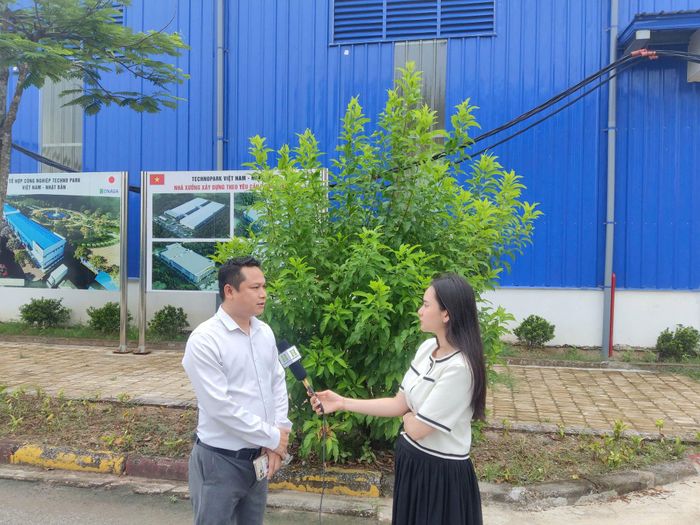 Ông Trần Phương Lam, Phó Tổng Giám đốc Tập đoàn N&G Việt Nam trả lời phỏng vấn Cơ quan Báo và Phát thanh, Truyền hình Hà Nội. Ảnh: Khắc Kiên