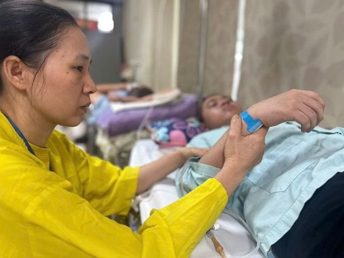 Chị Điệp mong có sự trợ giúp của cộng đồng để con có điều kiện chạy chữa kịp thời