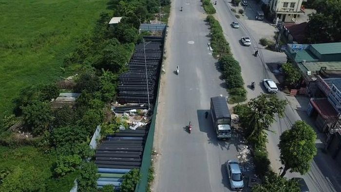 Một số đoạn tuyến đã được thi công, mở rộng, tạo diện mạo khang trang hơn. Tuy nhiên, việc chưa kết nối đồng bộ với các đoạn còn lại khiến hiệu quả khai thác chưa đạt như kỳ vọng.
