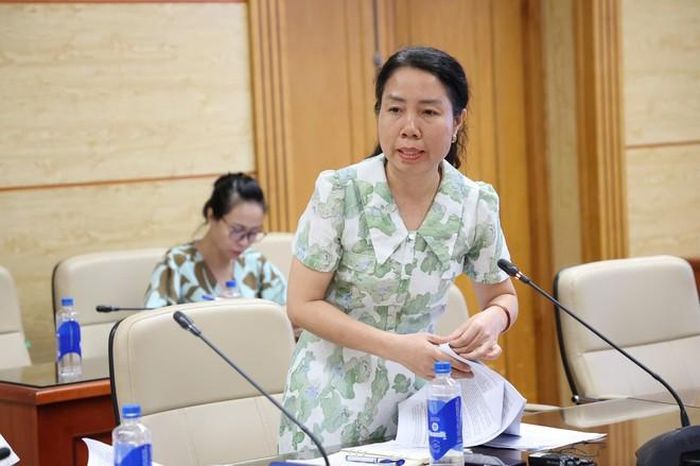 Đại diện các Vụ, Cục, Viện của Bộ Y tế phát biểu. Ảnh: Trần Minh