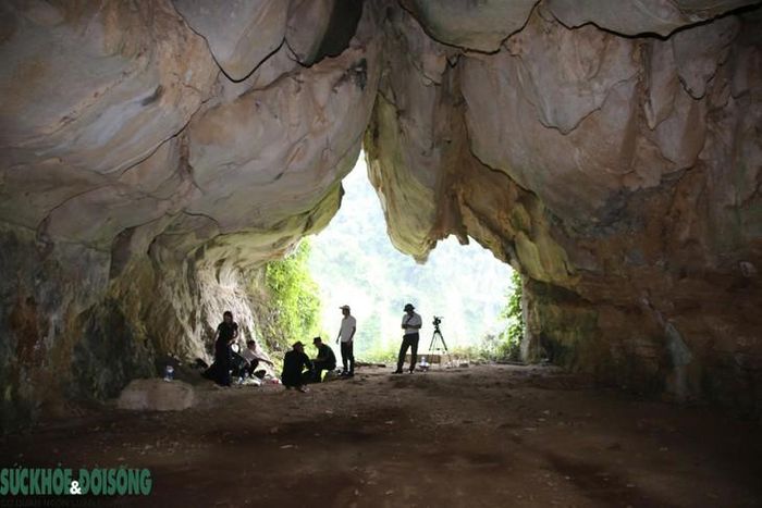 Xã Phong Nha đang xây dựng lộ trình từng bước bảo tồn, phát huy giá trị của hang Công Binh gắn với di tích sân bay Khe Gát.