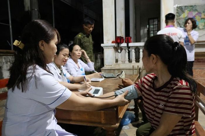 Ngành Y tế Hà Tĩnh tập trung triển khai các hoạt động khám sàng lọc, khám sức khỏe miễn phí trên địa bàn.