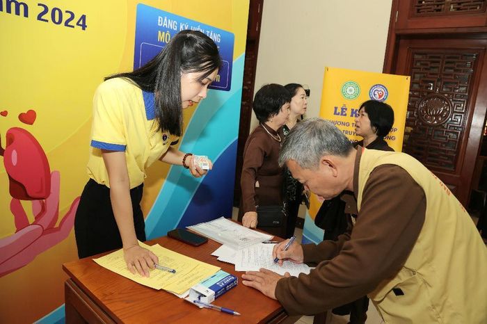 Đăng ký hiến tạng. Ảnh: Trần Minh
