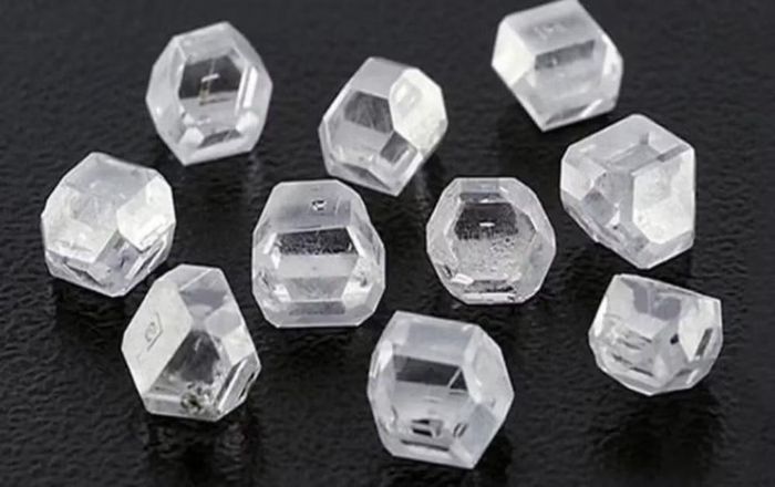 Giá giảm sâu đang thúc đẩy doanh nghiệp Chá Thành chuyển hướng từ nguyên liệu thô sang trang sức có giá trị gia tăng cao.