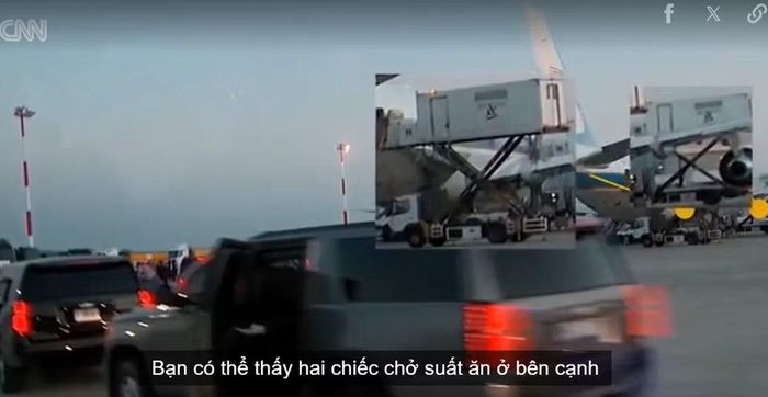 Ông Trump được đưa khỏi Không lực Một bằng một xe chở suất ăn, sau đó chuyển sang máy bay quân sự C-32A đậu ngay cạnh.