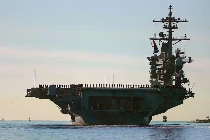 Tàu USS Abraham Lincoln
