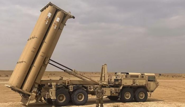 UAE hiện vận hành 2 hệ thống phòng thủ tên lửa tầm cao THAAD, kết hợp với các hệ thống tên lửa phòng không Patriot.